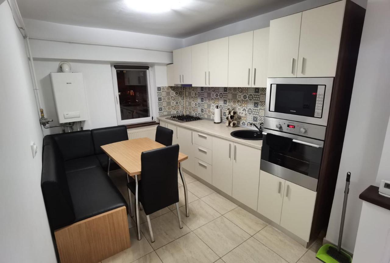 Apartament - Central Târgu Jiu Extérieur photo
