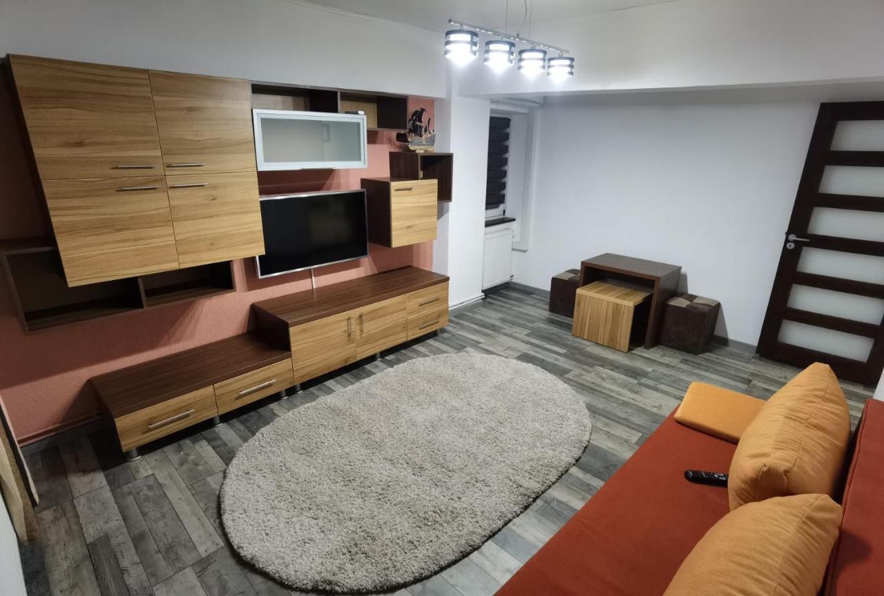 Apartament - Central Târgu Jiu Extérieur photo